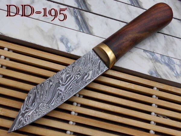 10"Long hand forged Twist pattern Damascus steel hunting Knife, Rose wood round scale with brass bolster, thick Cow hide leather sheath