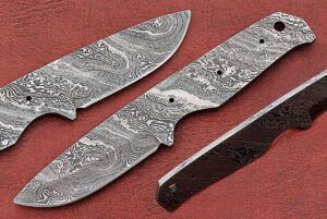 7.5" long Damascus steel straight back blank blade, 3.25" cutting edge