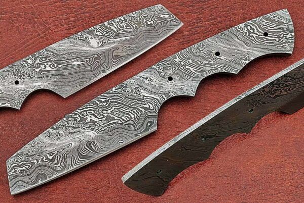 7.5" long hand forged Damascus steel sheeps foot blank blade, 3.5" cutting edge