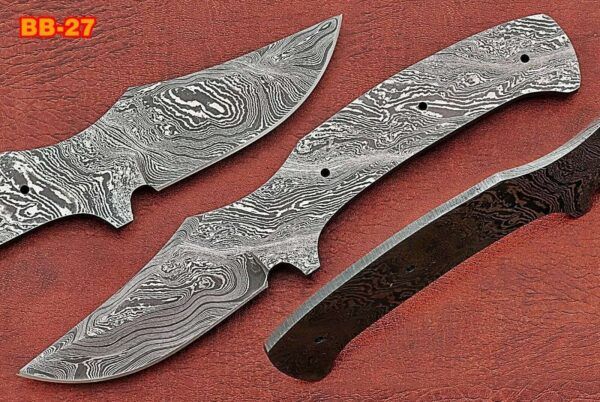 8" Trailing point Damascus steel blank blade pocket knife with 3.5" cutting