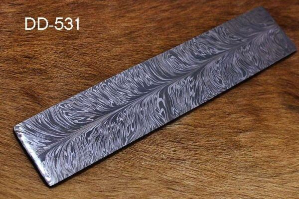 10" long custom made feather pattern hand forged Damascus steel bar