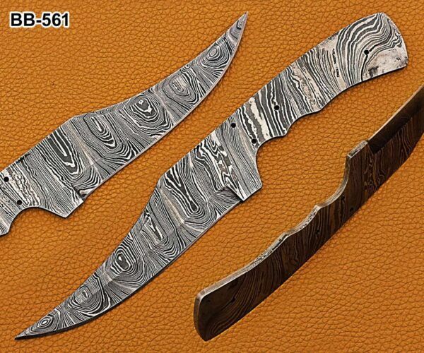 10.5 inches Kukri Point Blade Skinning Knife, Hand Forged Twist Pattern Damascus Steel Blank Blade, 6 inches Blade with 5.5" Cutting Edge, 4.5" Scale Space with 4 pin Hole