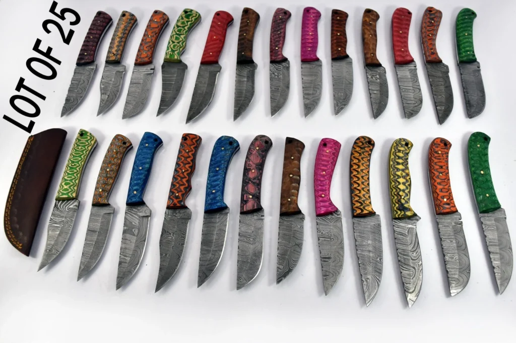 25 pieces Damascus steel fixed blade skinning knives lot with Leather sheath. Over 200 inches long Damascus steel knives in assorted colors